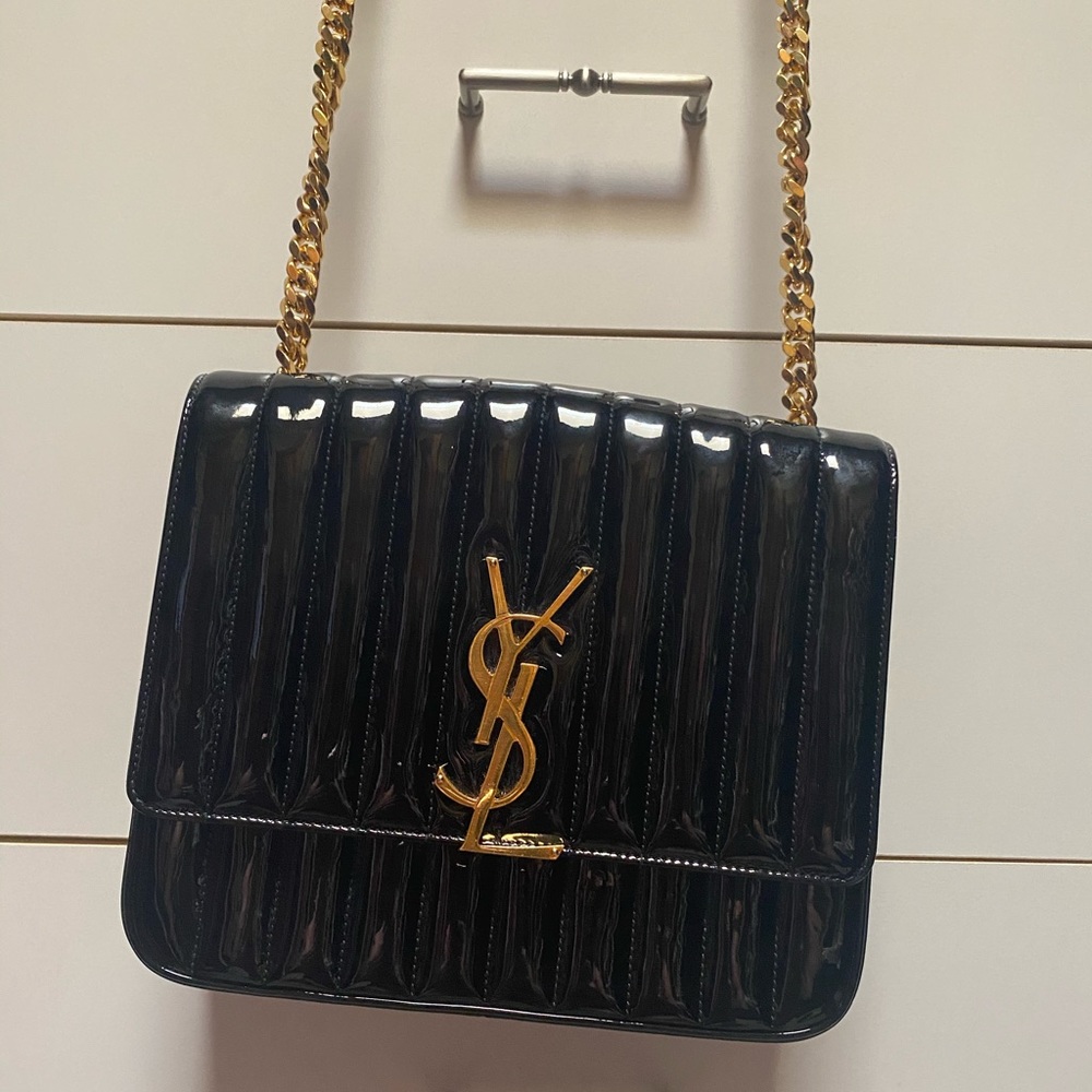 SAINT LAURENT BLACK LEATHER CROSSBODY BAG